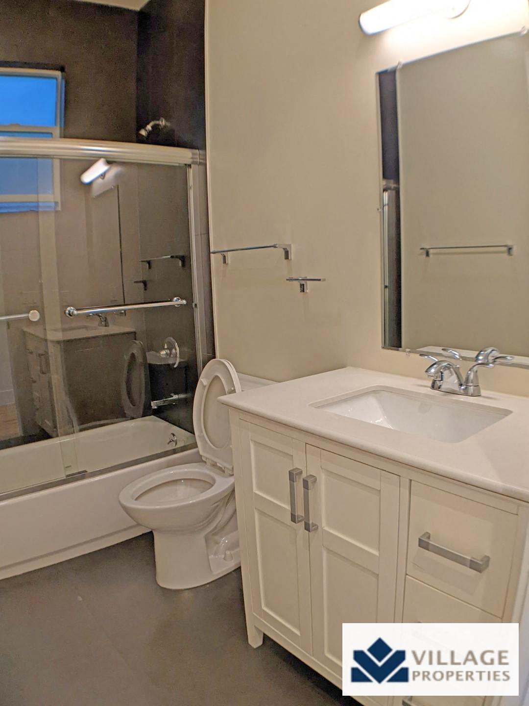 570 Hayes Street Apartments photo 5